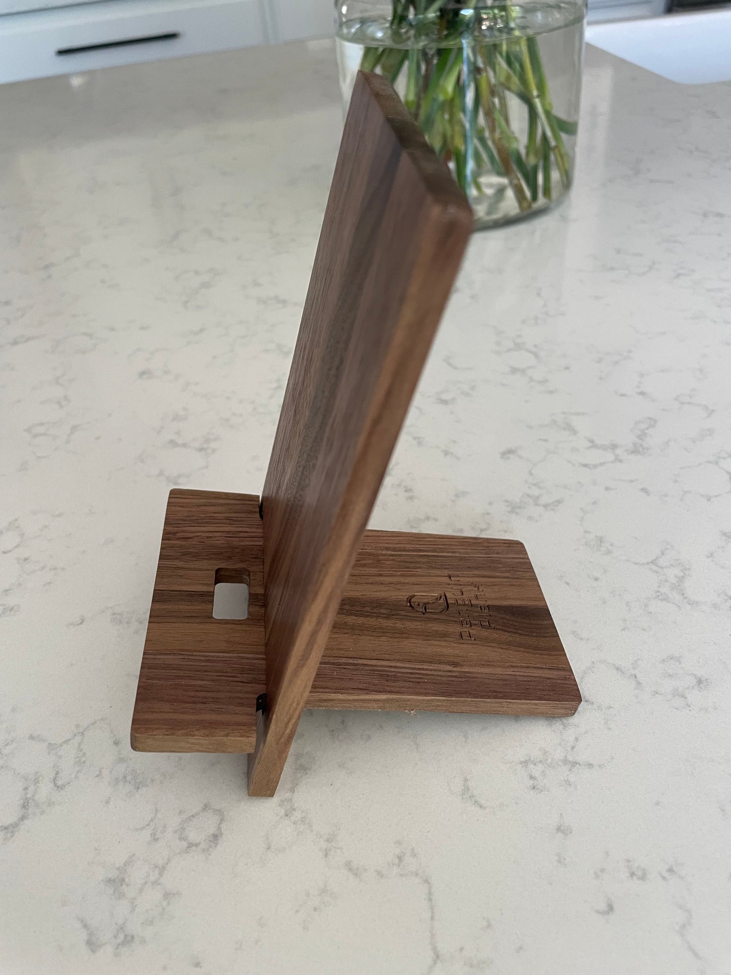 Portable Hardwood Phone Stand